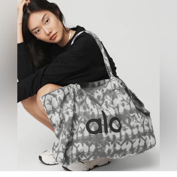 NWOT-Alo Yoga Tote-Gray - Picture 1 of 6